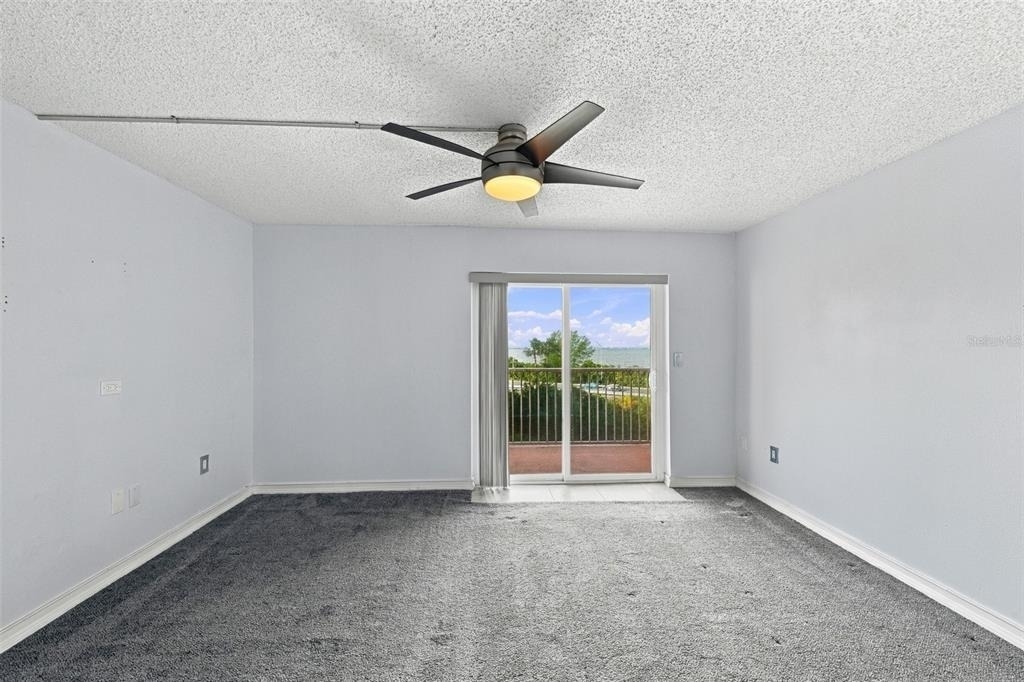 7430 Sunshine Skyway Lane S - Photo 18