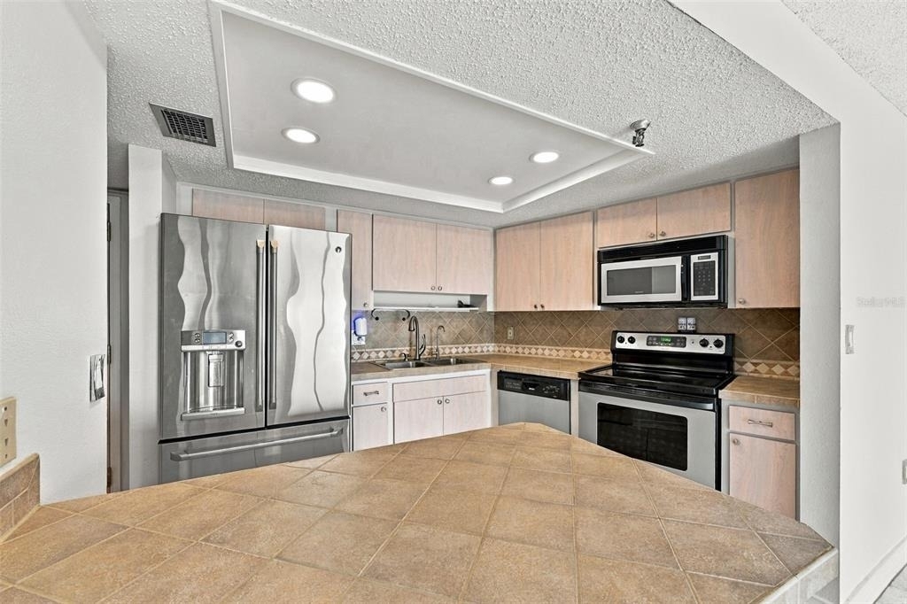 7430 Sunshine Skyway Lane S - Photo 6