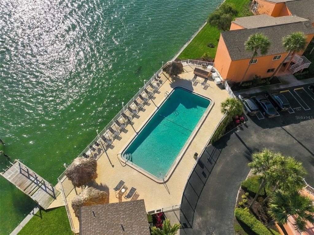 7430 Sunshine Skyway Lane S - Photo 28