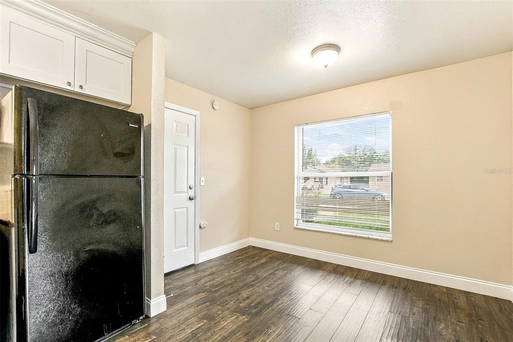 3395 Harry Street - Photo 5