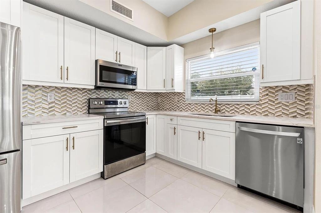 2614 W Henry Avenue - Photo 4