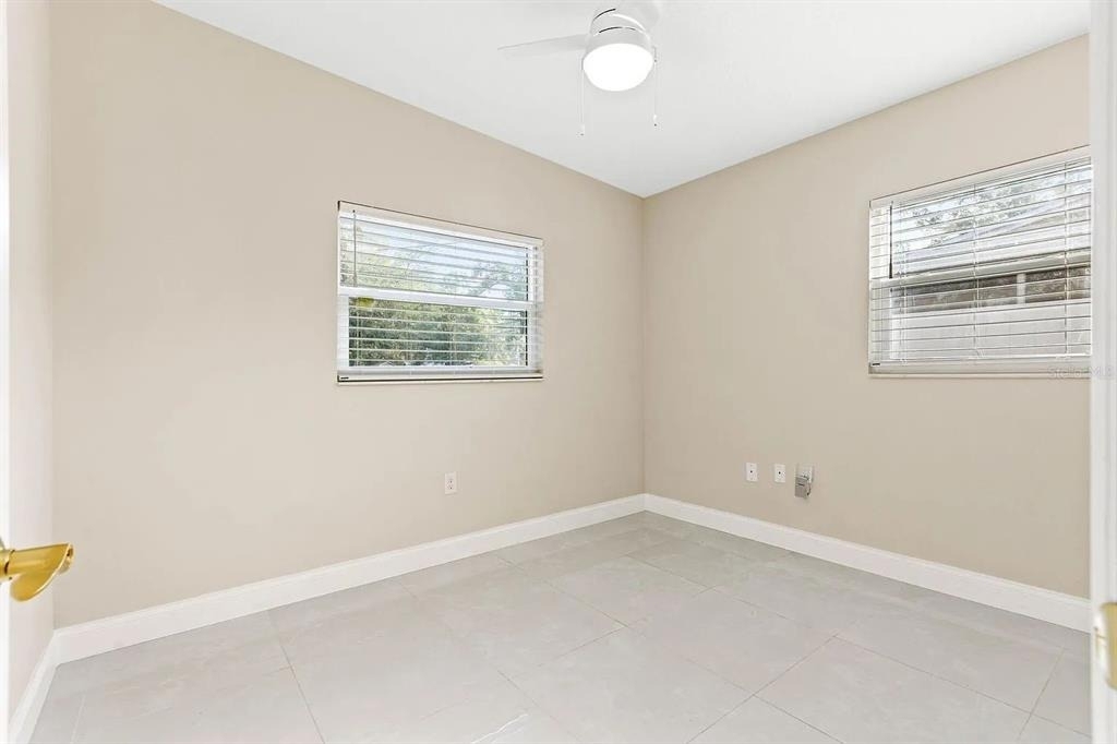 2614 W Henry Avenue - Photo 12