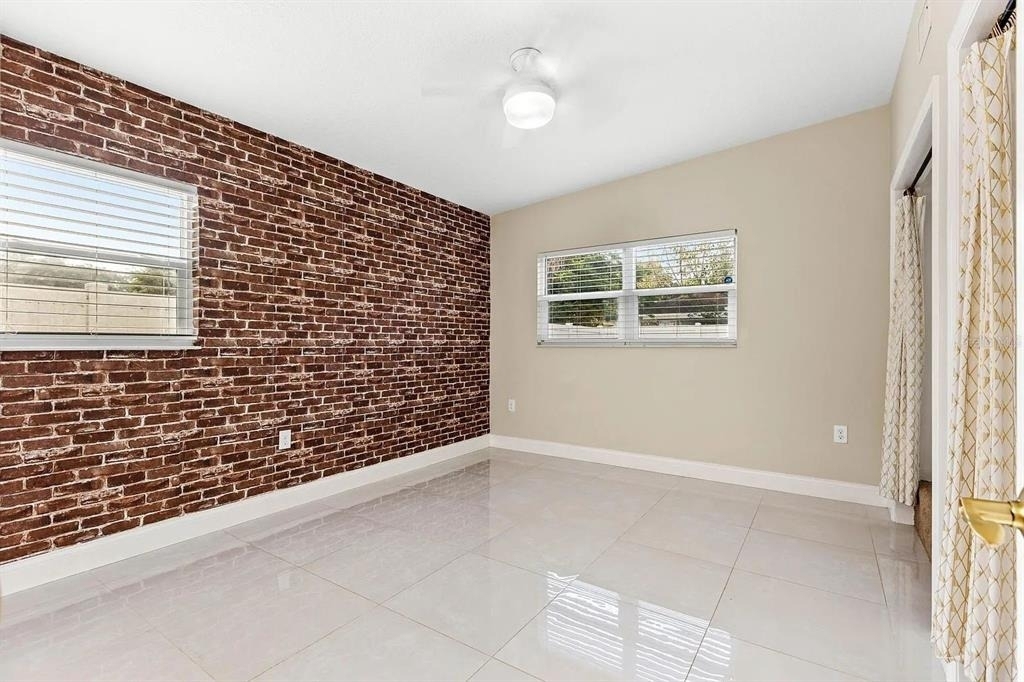 2614 W Henry Avenue - Photo 6