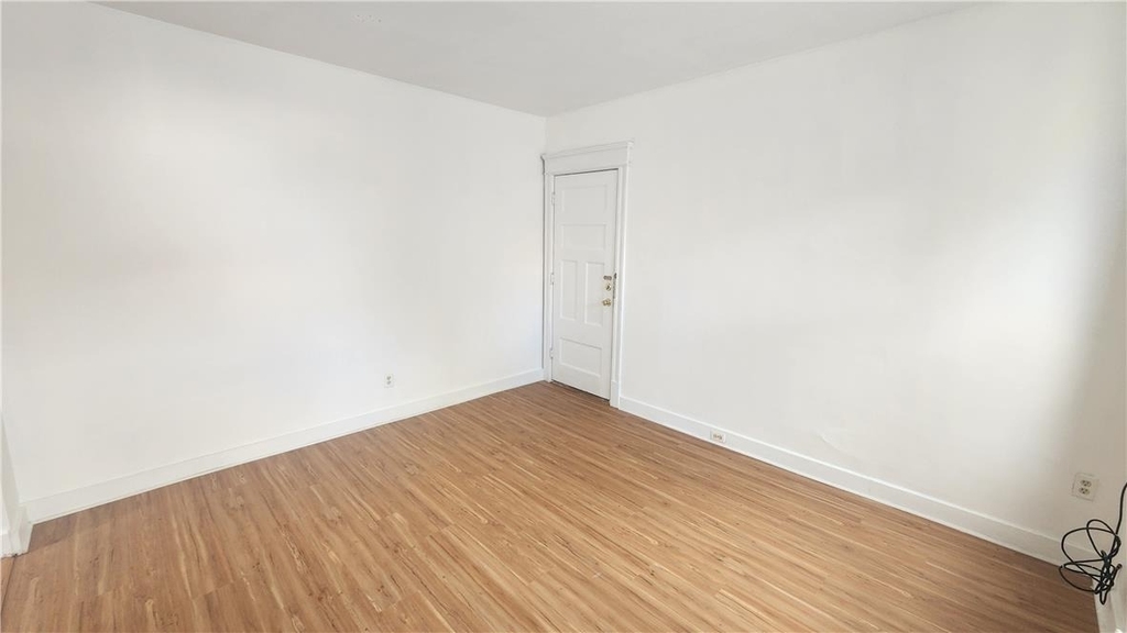 527 Wyandotte Street - Photo 9