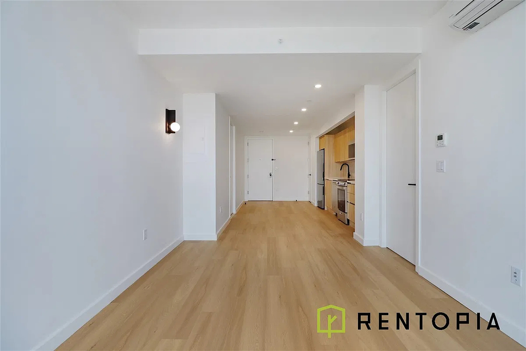 1010 Pacific Street - Photo 4