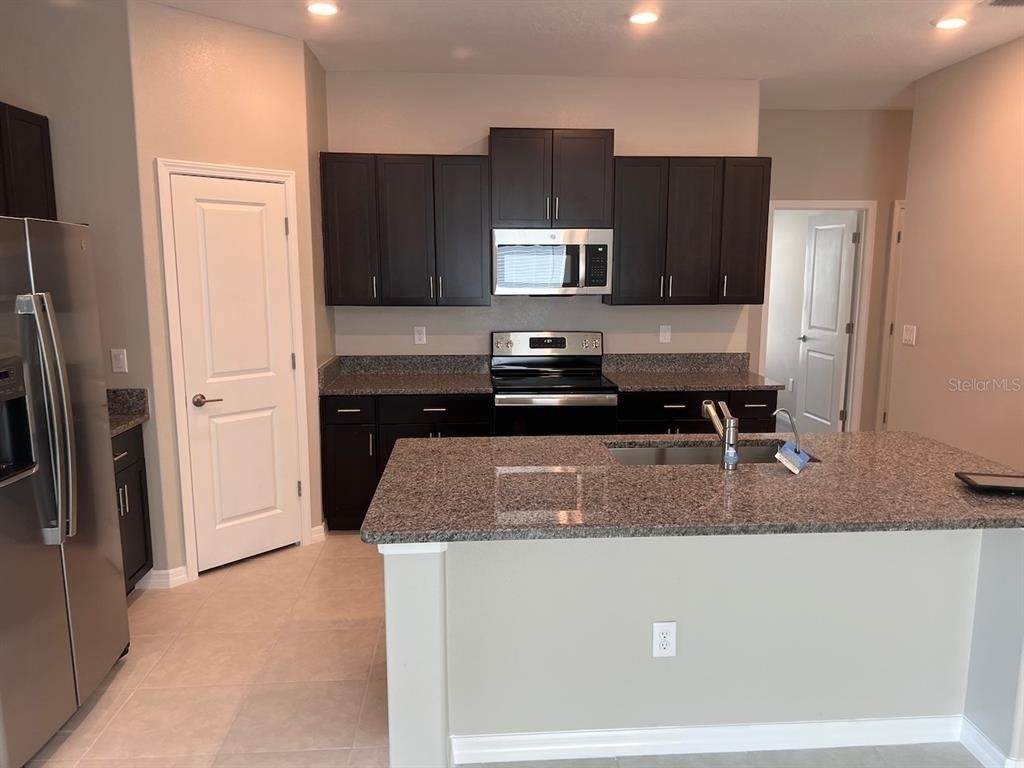 15420 Miller Creek Drive - Photo 6