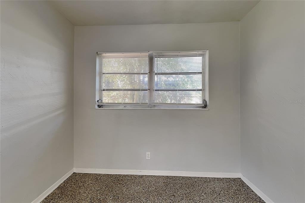 1505 E Genesee Street - Photo 4
