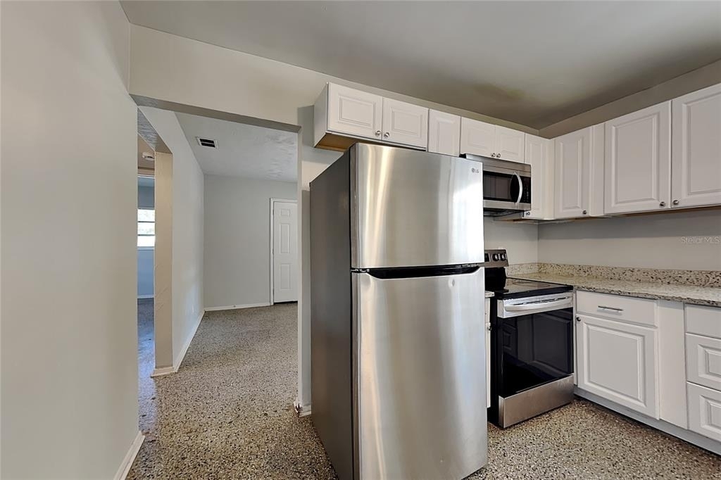 1505 E Genesee Street - Photo 5