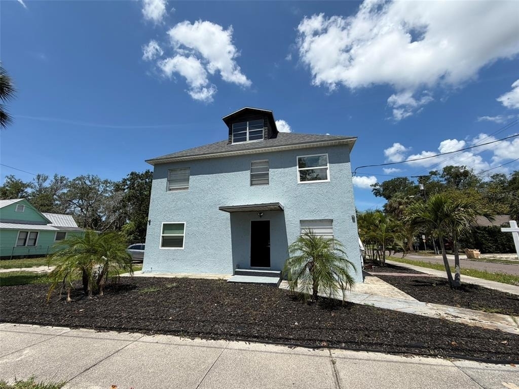 101 W Lemon Street - Photo 0