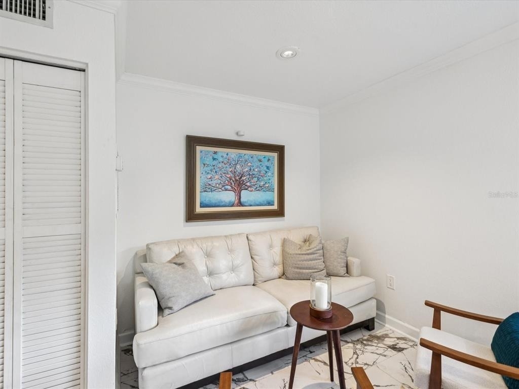 1308 70th Street N - Photo 12