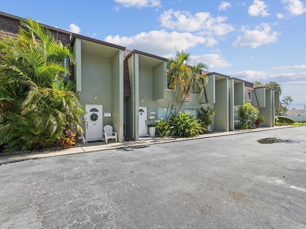 1308 70th Street N - Photo 37