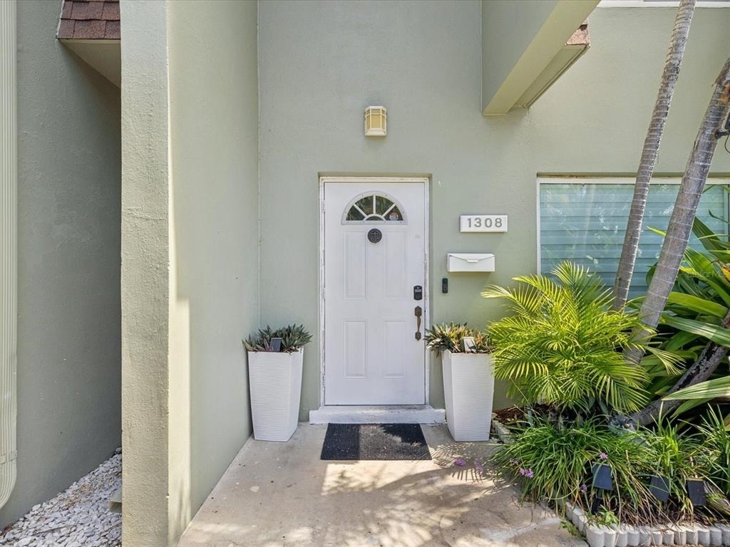 1308 70th Street N - Photo 36