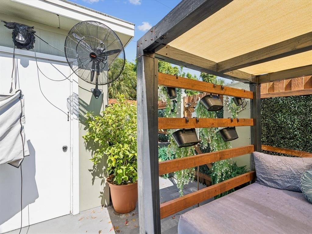1308 70th Street N - Photo 34