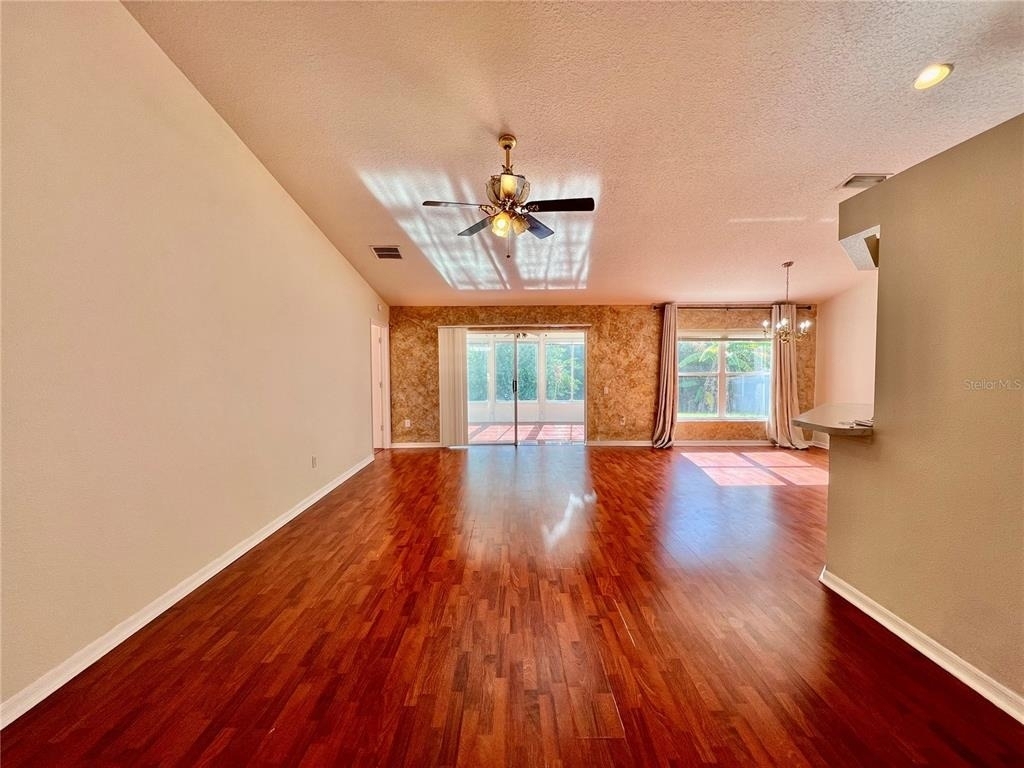 30728 Iverson Drive - Photo 3