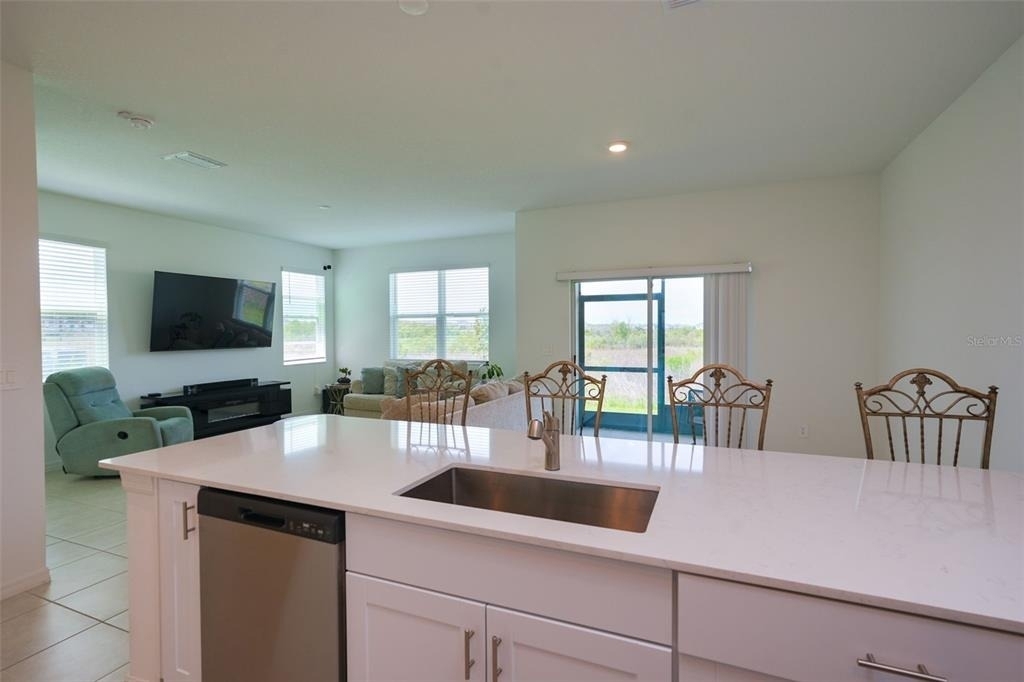 10059 Trumpet Honeysuckle Way - Photo 19