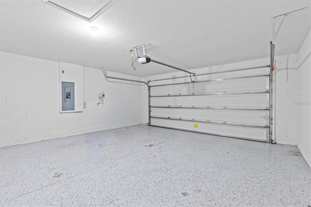9972 Mesic Woods Avenue - Photo 8