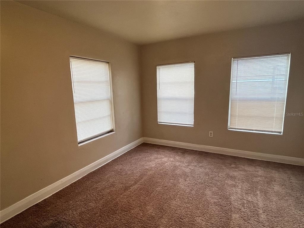 21 W Sessoms Avenue - Photo 5