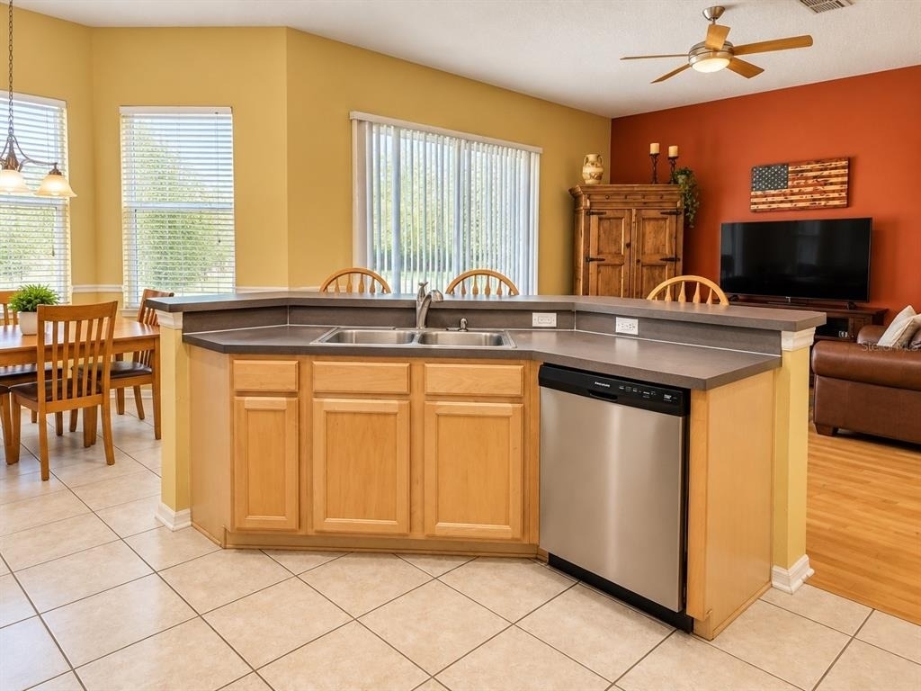 2724 Willowcreek Drive - Photo 3