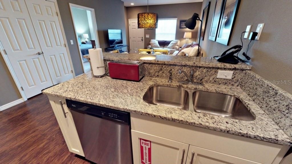 3203 Gold Lane - Photo 6