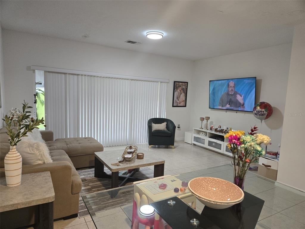 366 Chelsea Drive - Photo 3