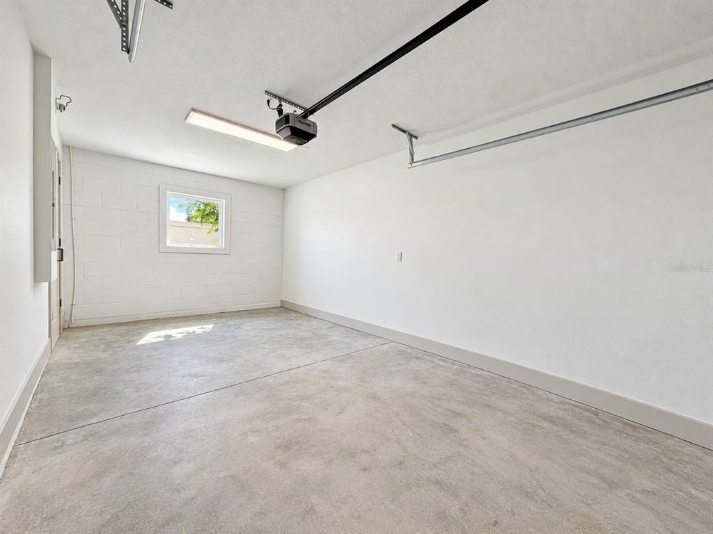 724 Ellwood Avenue - Photo 17