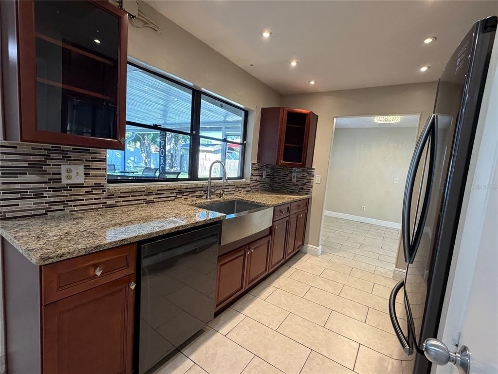 281 Reider Avenue - Photo 6