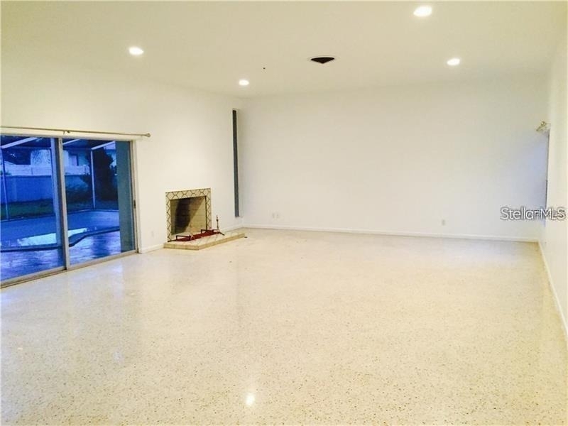 4161 39th Street S - Photo 4