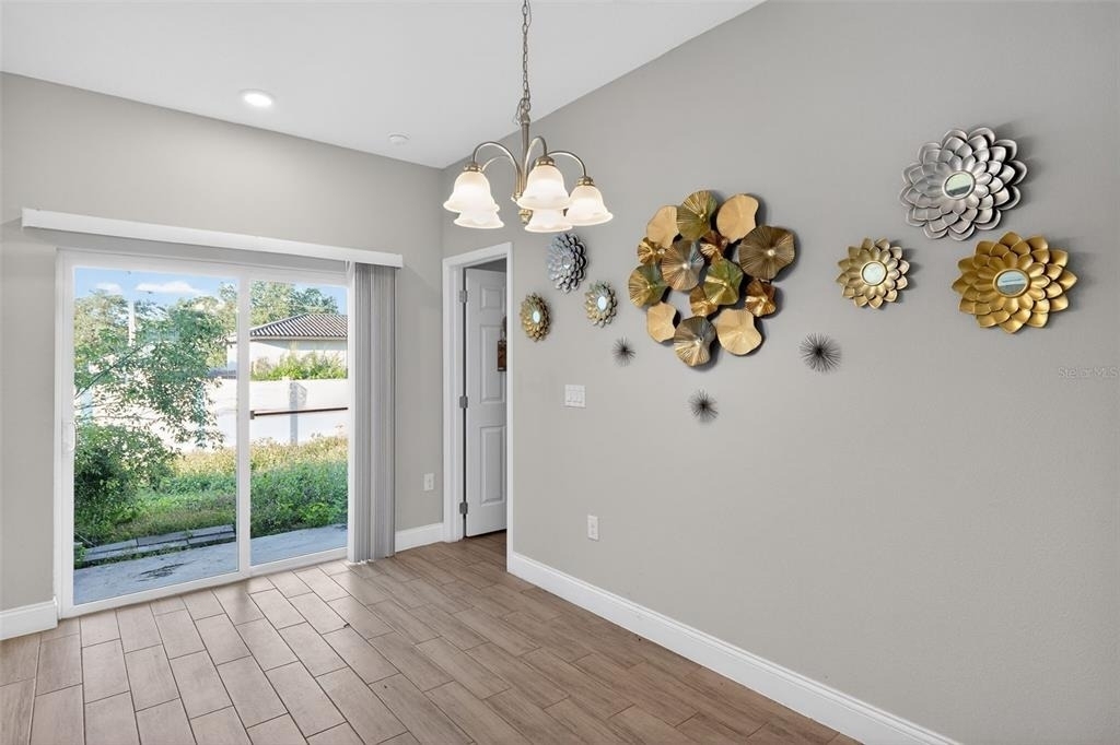717 Robin Court - Photo 15