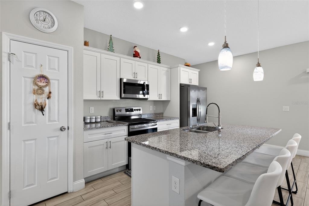 717 Robin Court - Photo 22