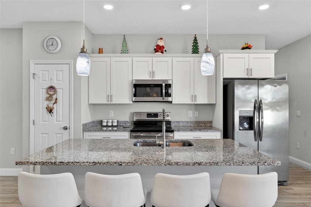 717 Robin Court - Photo 39