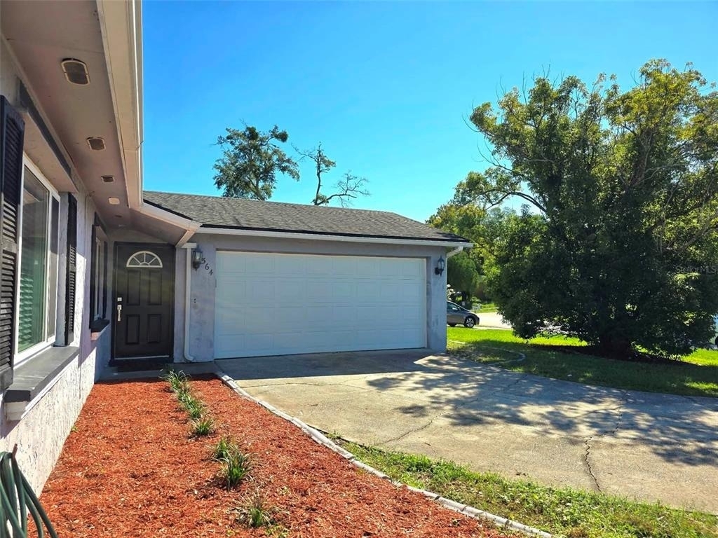 564 Notre Dame Drive - Photo 1