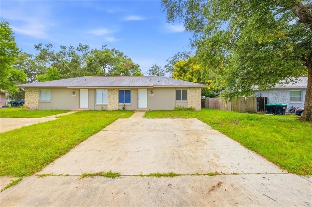 12216 Eastcove Drive - Photo 2