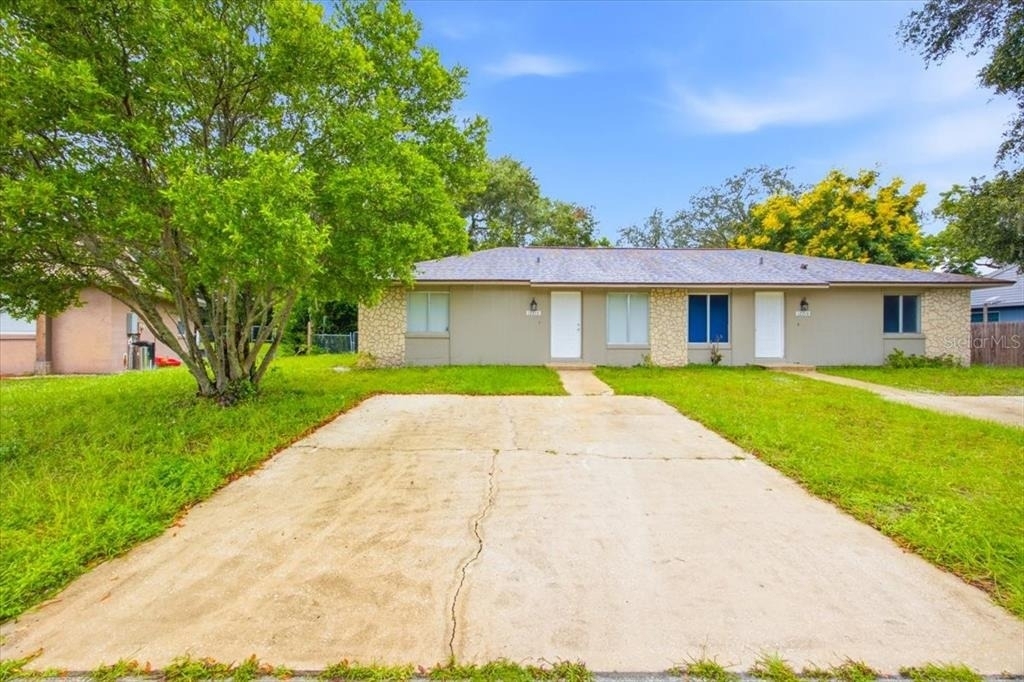 12214 Eastcove Drive - Photo 2