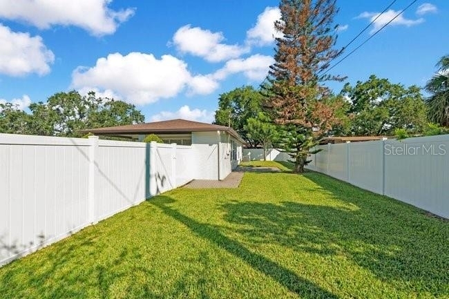 3800 Bobolink Lane - Photo 21