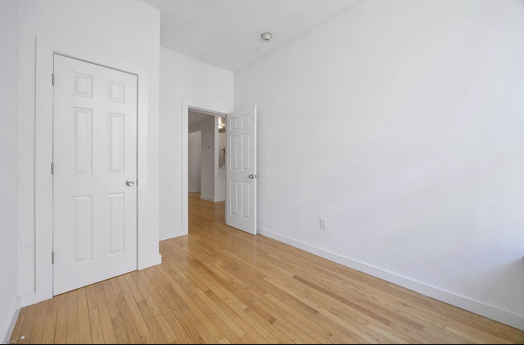 106 Fulton Street - Photo 4