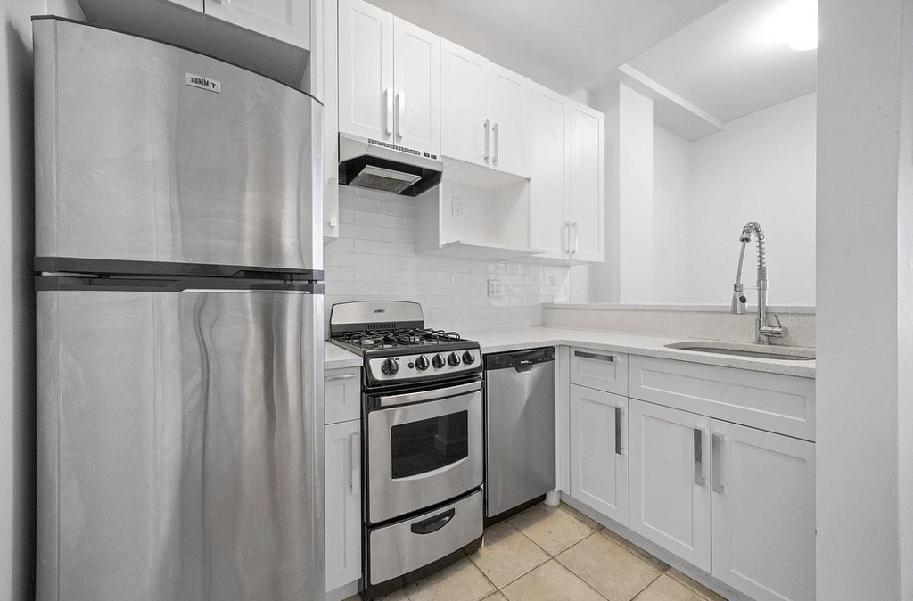 106 Fulton Street - Photo 6
