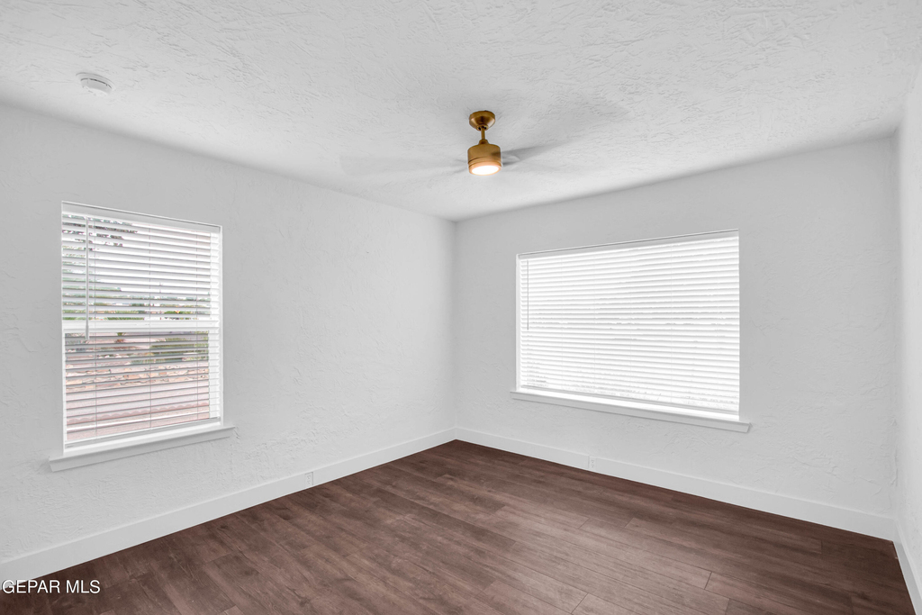 611 Mesita Drive - Photo 13