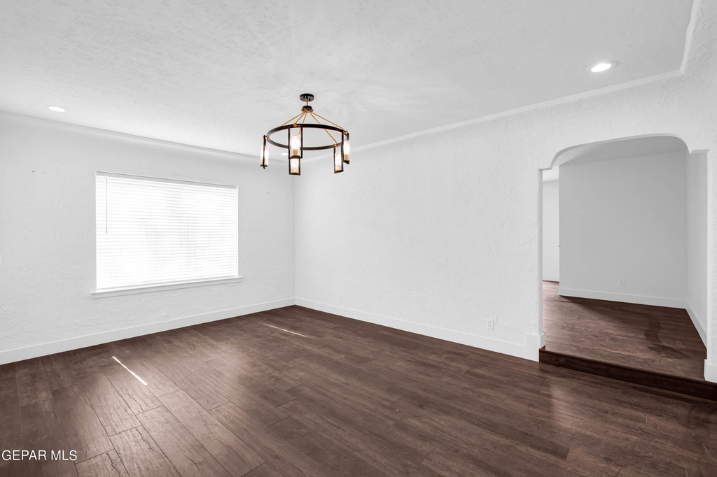 611 Mesita Drive - Photo 4
