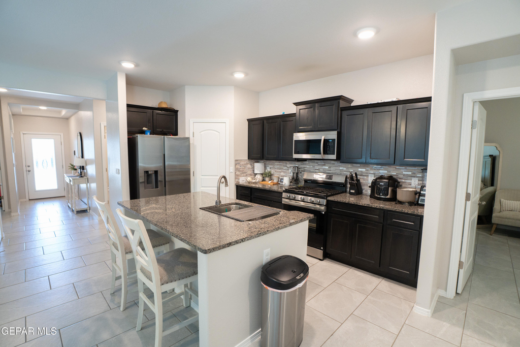 1677 Asbury Street - Photo 11