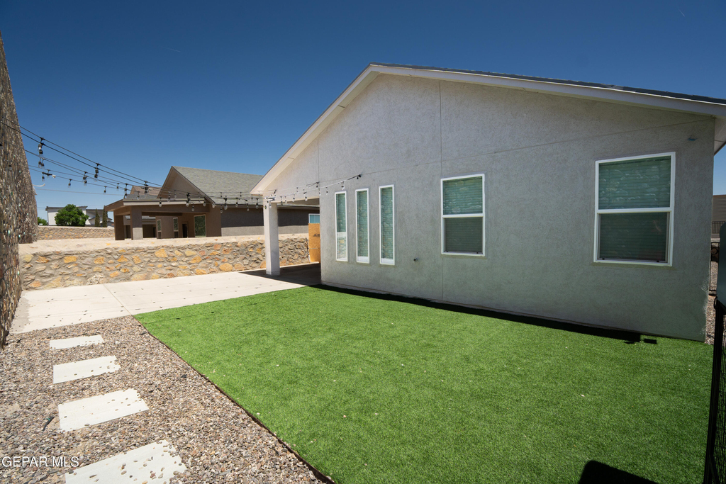 1677 Asbury Street - Photo 26