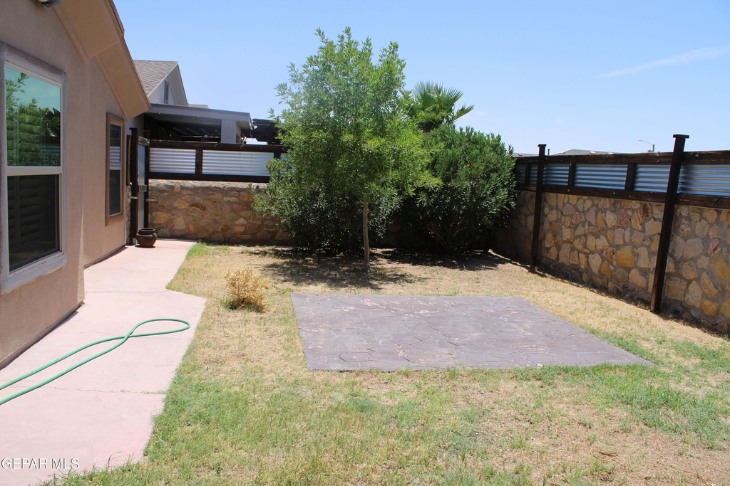 3713 Loma Esteban Drive - Photo 24