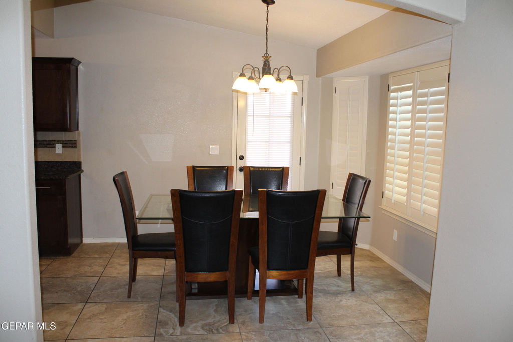 3713 Loma Esteban Drive - Photo 4