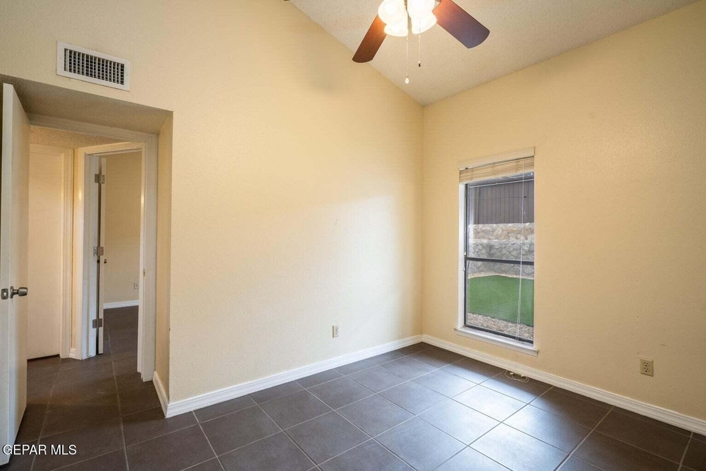 1557 Common Drive - Photo 13