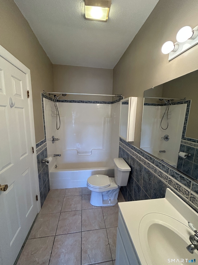 1064 Poquonnock Road - Photo 20