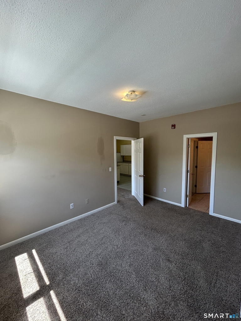 1064 Poquonnock Road - Photo 17