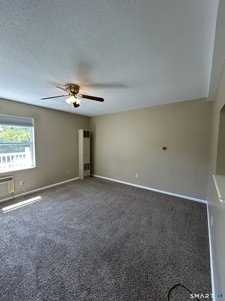 1064 Poquonnock Road - Photo 10