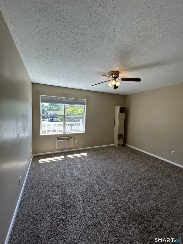 1064 Poquonnock Road - Photo 11