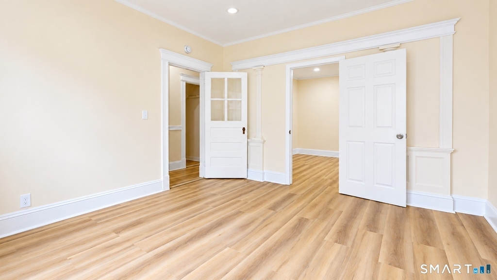 17 Bond Street - Photo 13