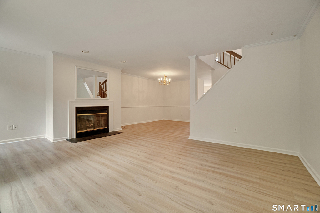 12 Boulevard Drive - Photo 5