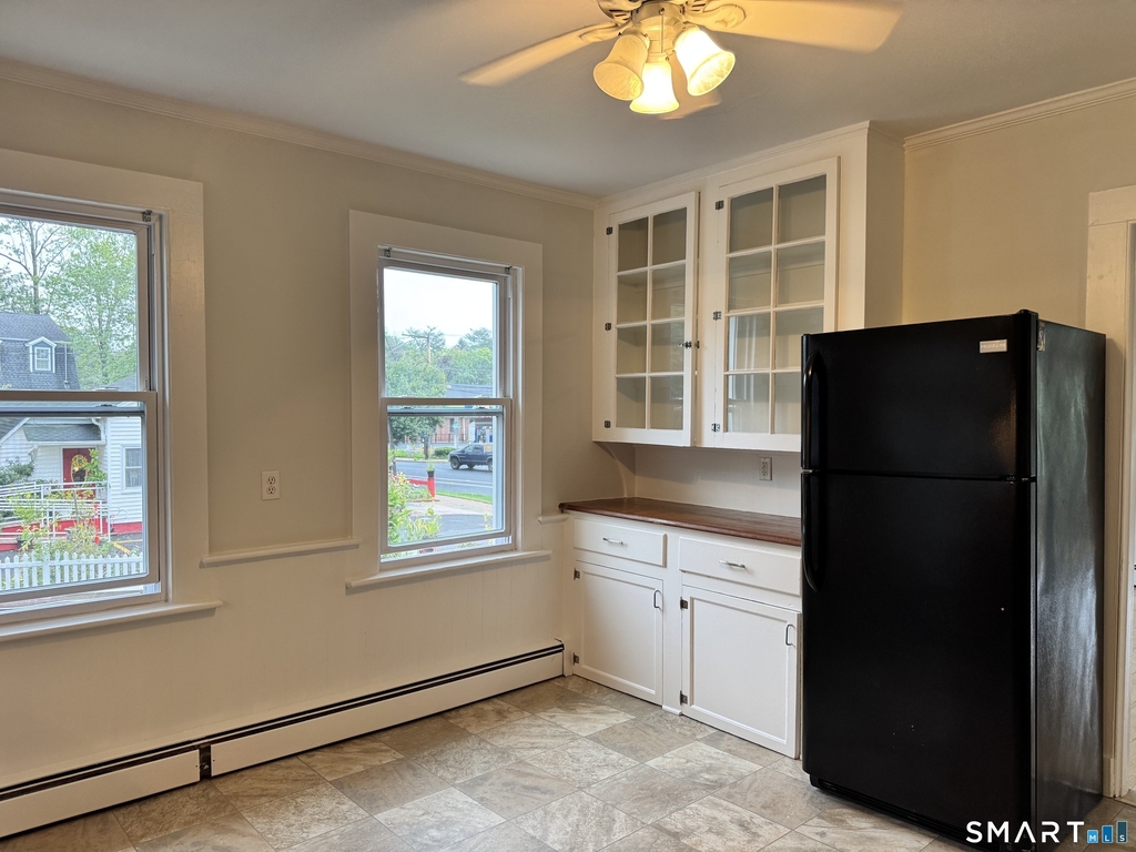 462 Main Street - Photo 2